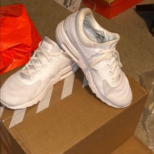 Air Max Zero (All white)